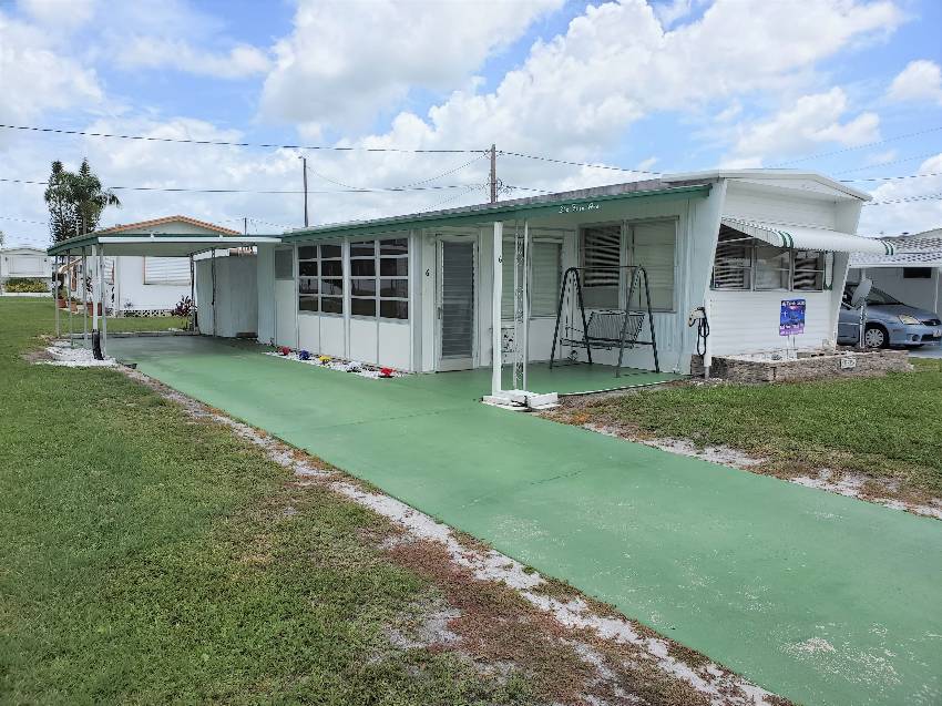 6 Fern Ave a Palmetto, FL Mobile or Manufactured Home for Sale