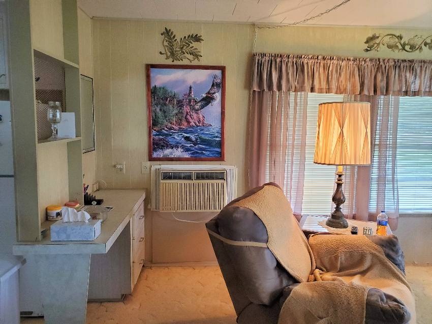 6 Fern Ave a Palmetto, FL Mobile or Manufactured Home for Sale