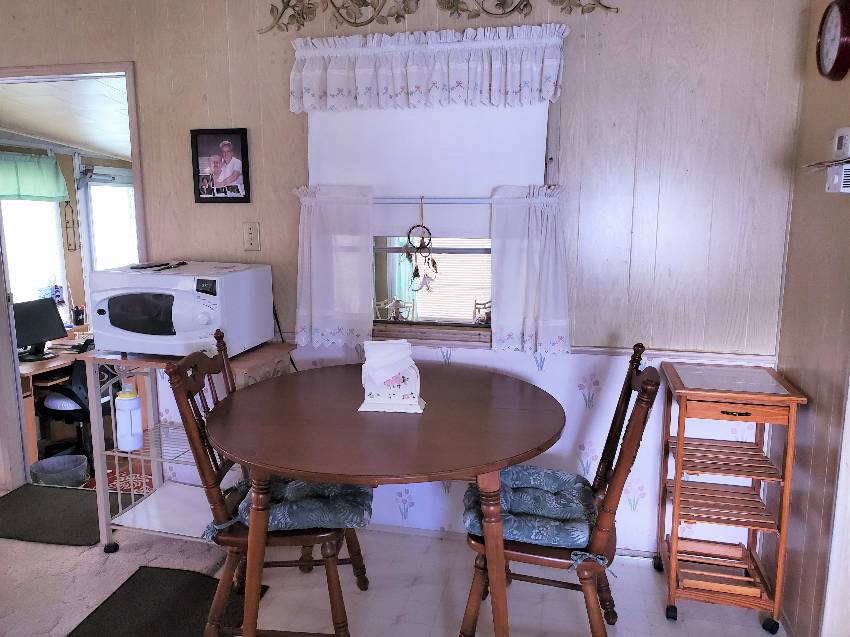 6 Fern Ave a Palmetto, FL Mobile or Manufactured Home for Sale
