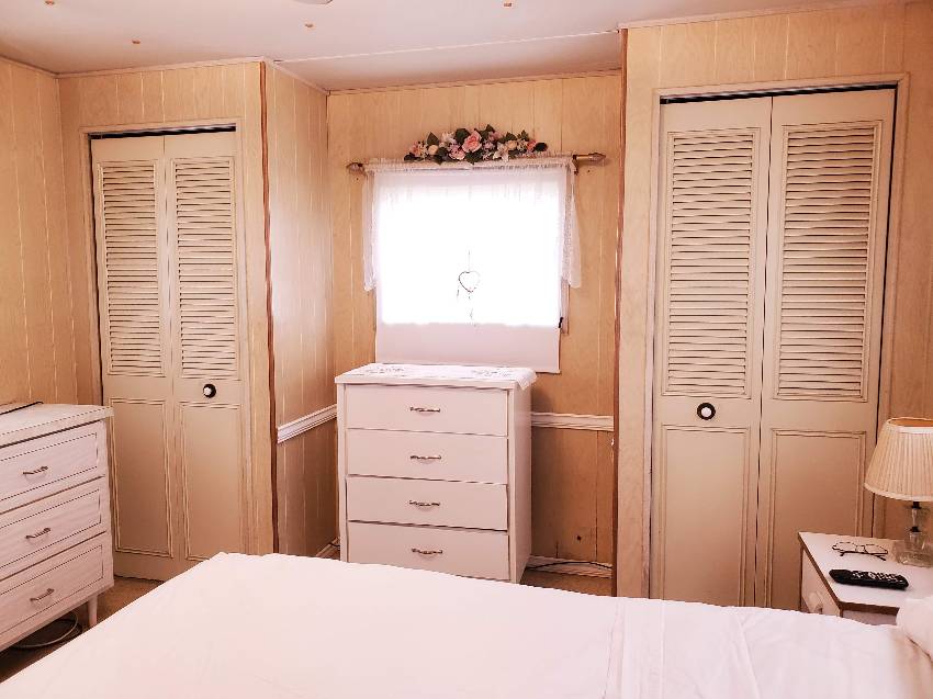 6 Fern Ave a Palmetto, FL Mobile or Manufactured Home for Sale