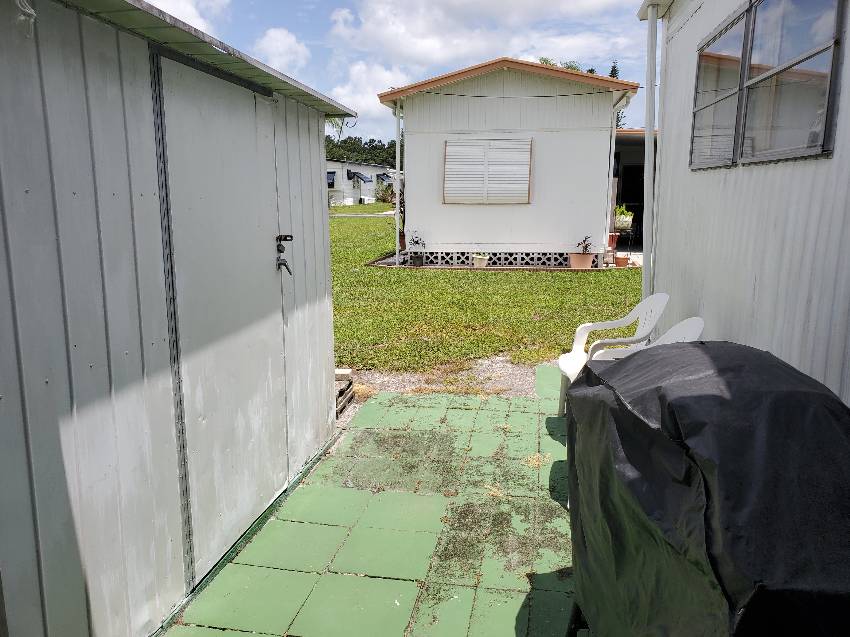 6 Fern Ave a Palmetto, FL Mobile or Manufactured Home for Sale