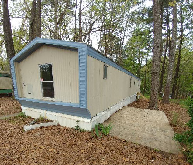 Stockbridge, GA Mobile Home for Sale located at 1 Estates Ave