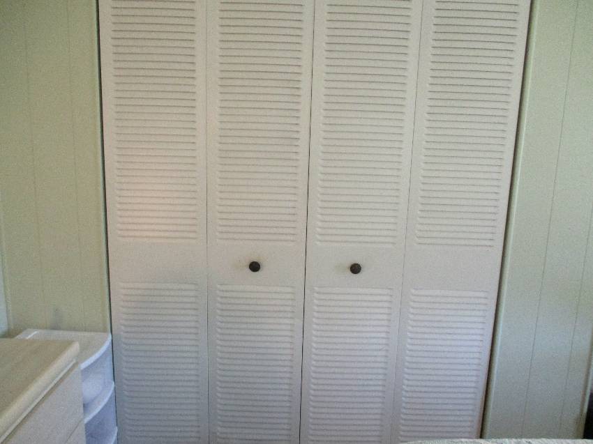 Leesburg, FL Mobile Home for Sale located at 714 Coachwood E Leesburg, FL 34748 Coachwood Colony