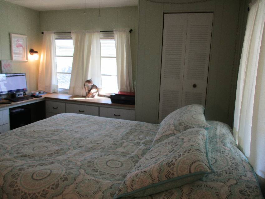 Leesburg, FL Mobile Home for Sale located at 714 Coachwood E Leesburg, FL 34748 Coachwood Colony