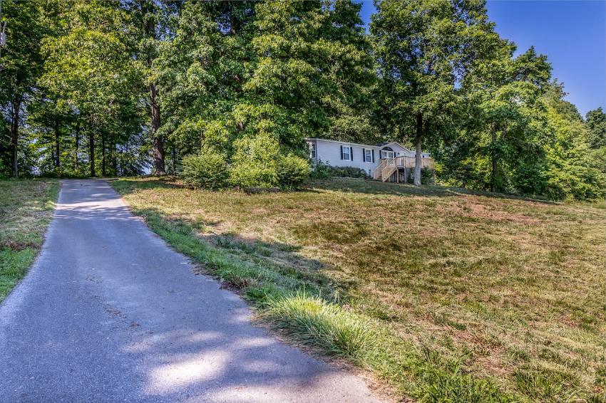 308 Payne Ridge Road a Church Hill, TN Mobile or Manufactured Home for Sale