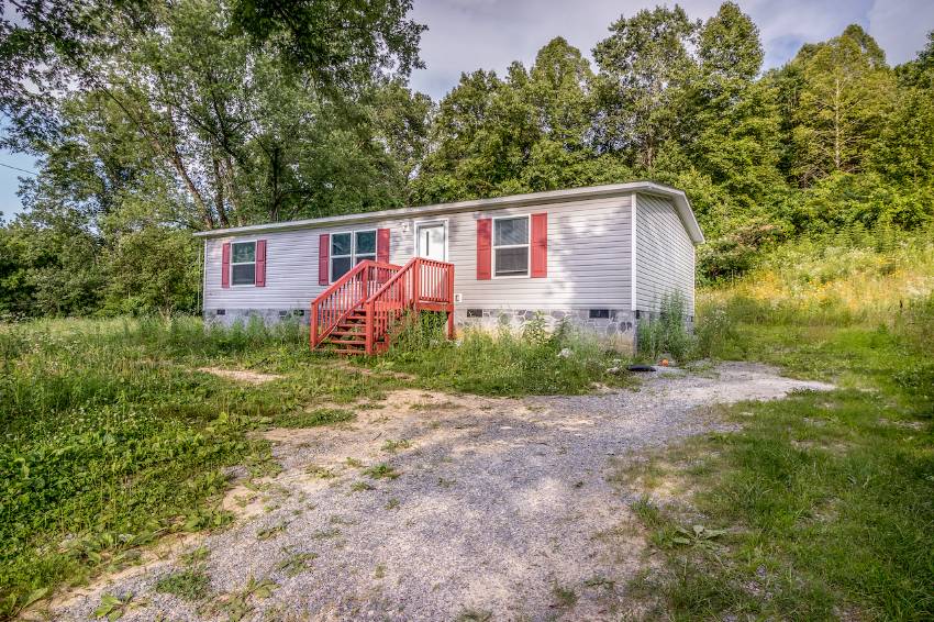 Mobile home for sale in Rogersville, FL