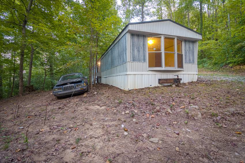 Mobile home for sale in Sevierville, FL