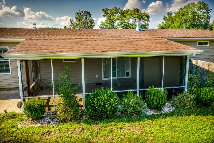 3737 MISER STATION a Louisville, TN Mobile or Manufactured Home for Sale