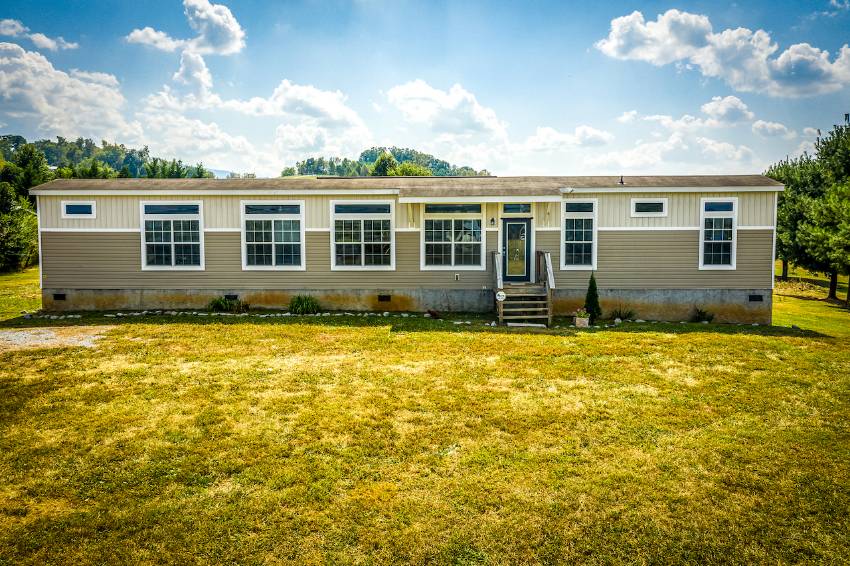 1567 CORBY BRIDGE ROAD a Chuckey, TN Mobile or Manufactured Home for Sale