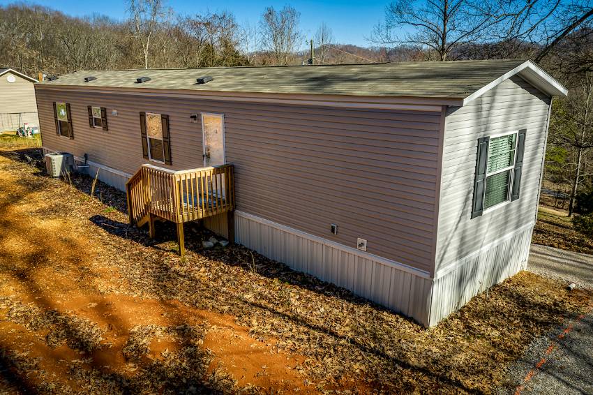233 Hogskin Valley Road a Washburn, TN Mobile or Manufactured Home for Sale