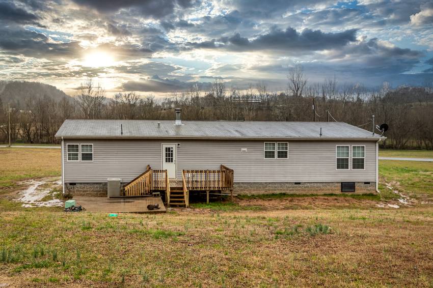3425 Little Chuckey Road a Mosheim, TN Mobile or Manufactured Home for Sale