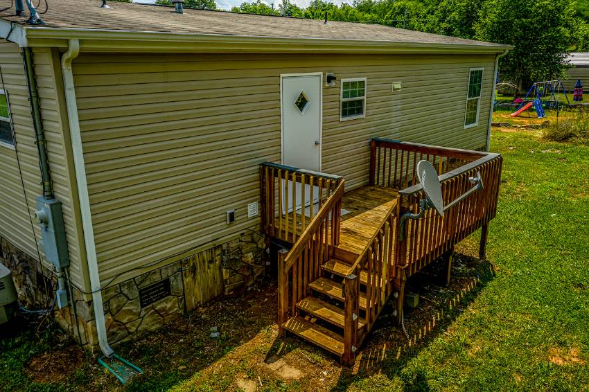 1034 Holly Creek Road a Greeneville, TN Mobile or Manufactured Home for Sale