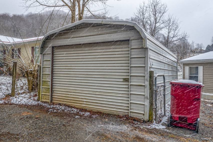 108 Canah Hollow Road a Erwin, TN Mobile or Manufactured Home for Sale