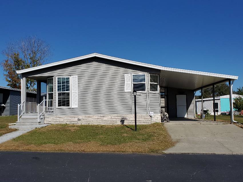 Dade City, FL Mobile Home for Sale located at 36125 Overlook Dr Dade ...