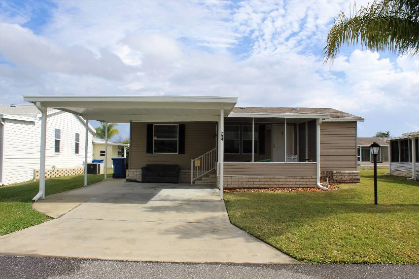 Winter Haven, FL Mobile Home for Sale located at 734 Red Cypress Lane