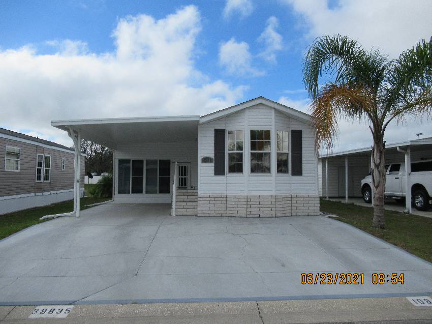 Zephyrhills, FL Mobile Home for Sale located at 39835 Cog Hill Loop