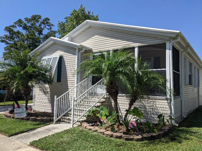 Largo, FL Mobile Home for Sale located at 601 Starkey Rd Largo, FL