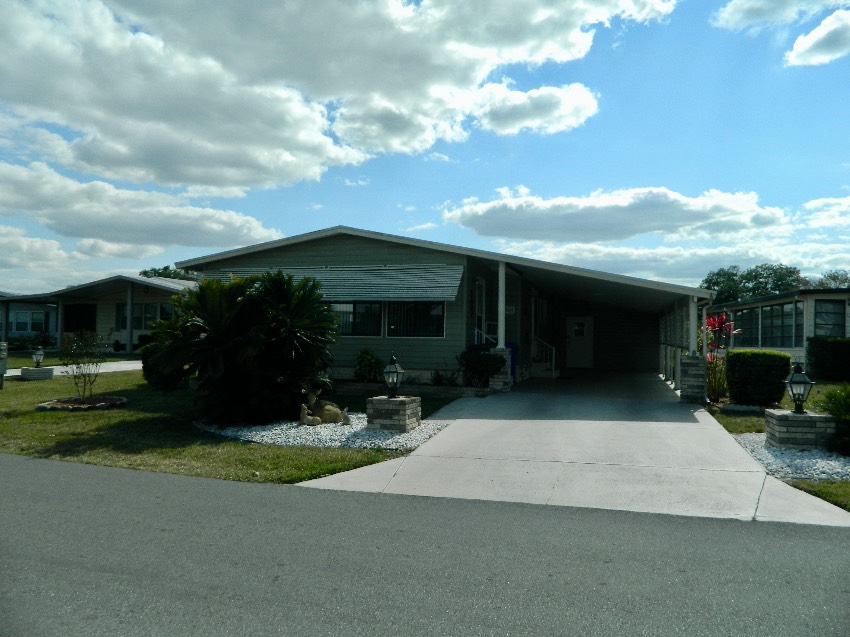 Lakeland, FL Mobile Home for Sale located at 2425 Harden Blvd #148 Beacon Terrace