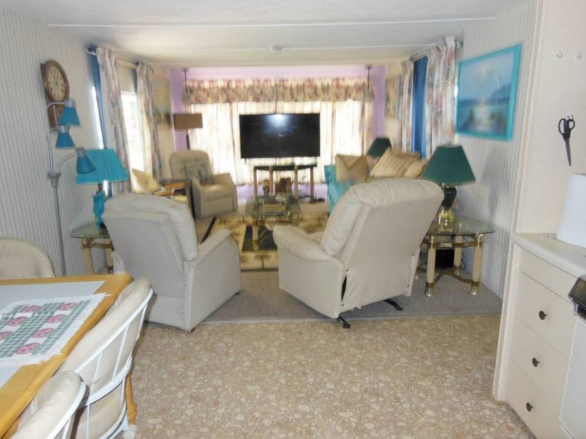 39 Central Leisure Lake Mhp a Auburndale, FL Mobile or Manufactured Home for Sale