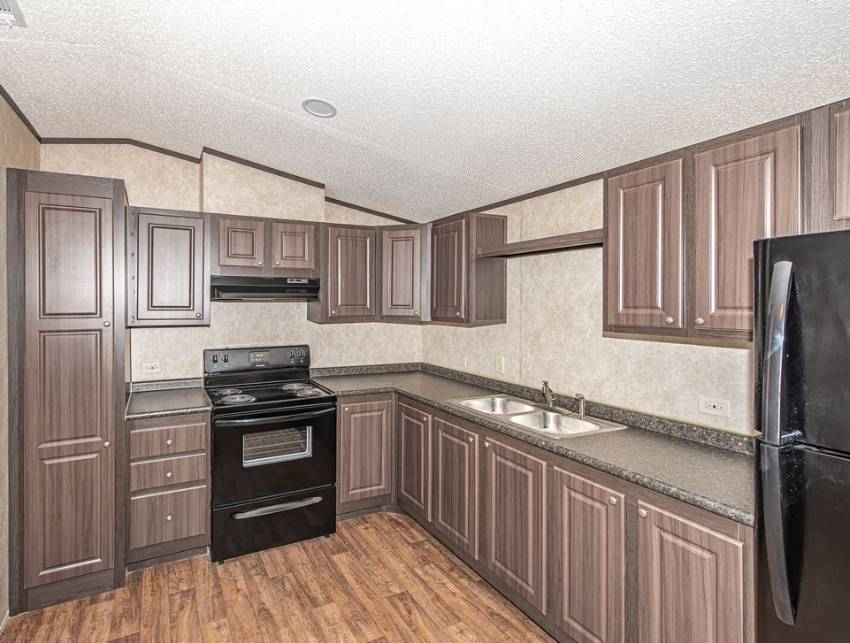 83 Stebbins Dr a Winter Haven, FL Mobile or Manufactured Home for Sale