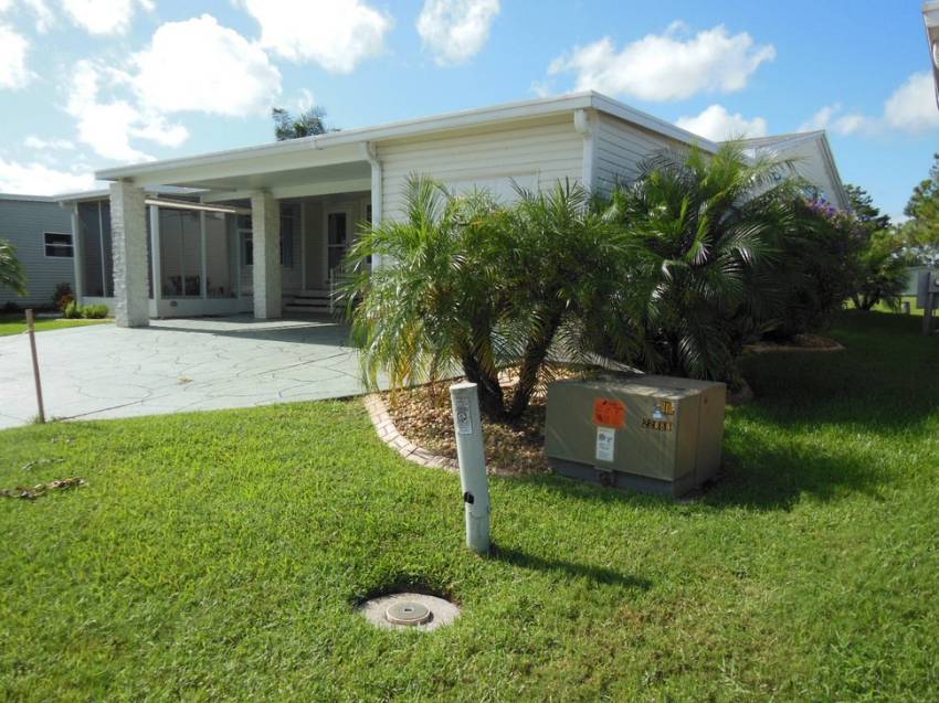 Lakeland, FL Mobile Home for Sale located at 1677 Deverly Dr Lakeland, FL 33801 Schalamar