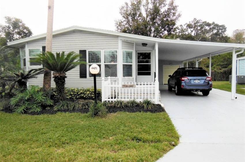 Lakeland, FL Mobile Home for Sale located at 4471 Arlington Park Dr