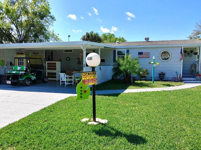 Lakeland, FL Mobile Home for Sale located at 4591 Avalon Cove Lakeland, FL 33801 Schalamar