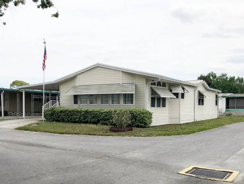 Ocala, FL Mobile Home for Sale located at 3150 Ne 36th Av, Lot 294