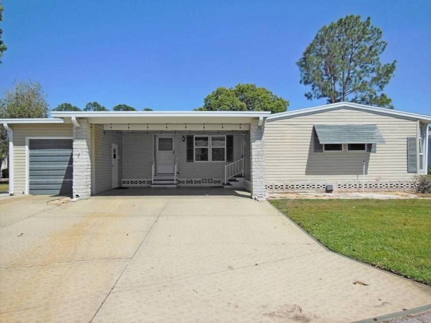 Mobile home for sale in Lakeland, FL