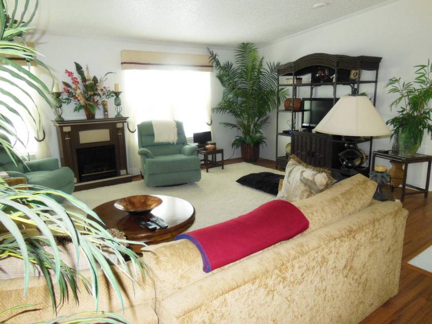 1454 Deverly Dr a Lakeland, FL Mobile or Manufactured Home for Sale