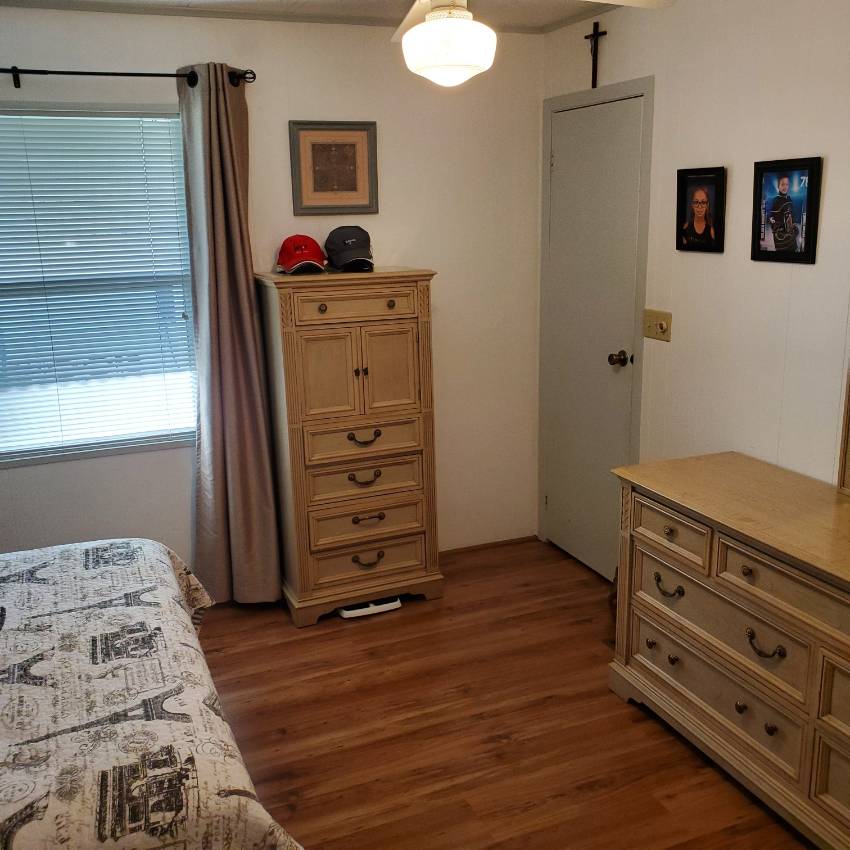 Pompano Beach, FL Mobile Home for Sale located at 364 Ne 45 Court Pompano Beach, FL 33064