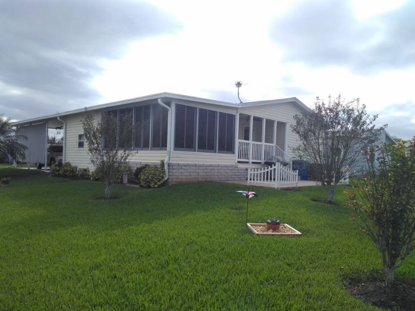 Lake Wales, FL Mobile Home for Sale located at 406 Caymen Drive Lake