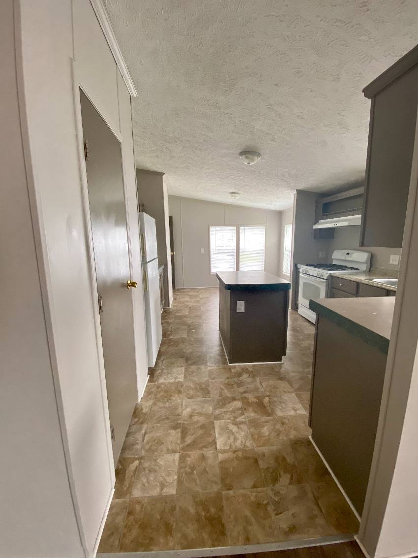 8335 White Horn Lane a Fenton, MI Mobile or Manufactured Home for Sale